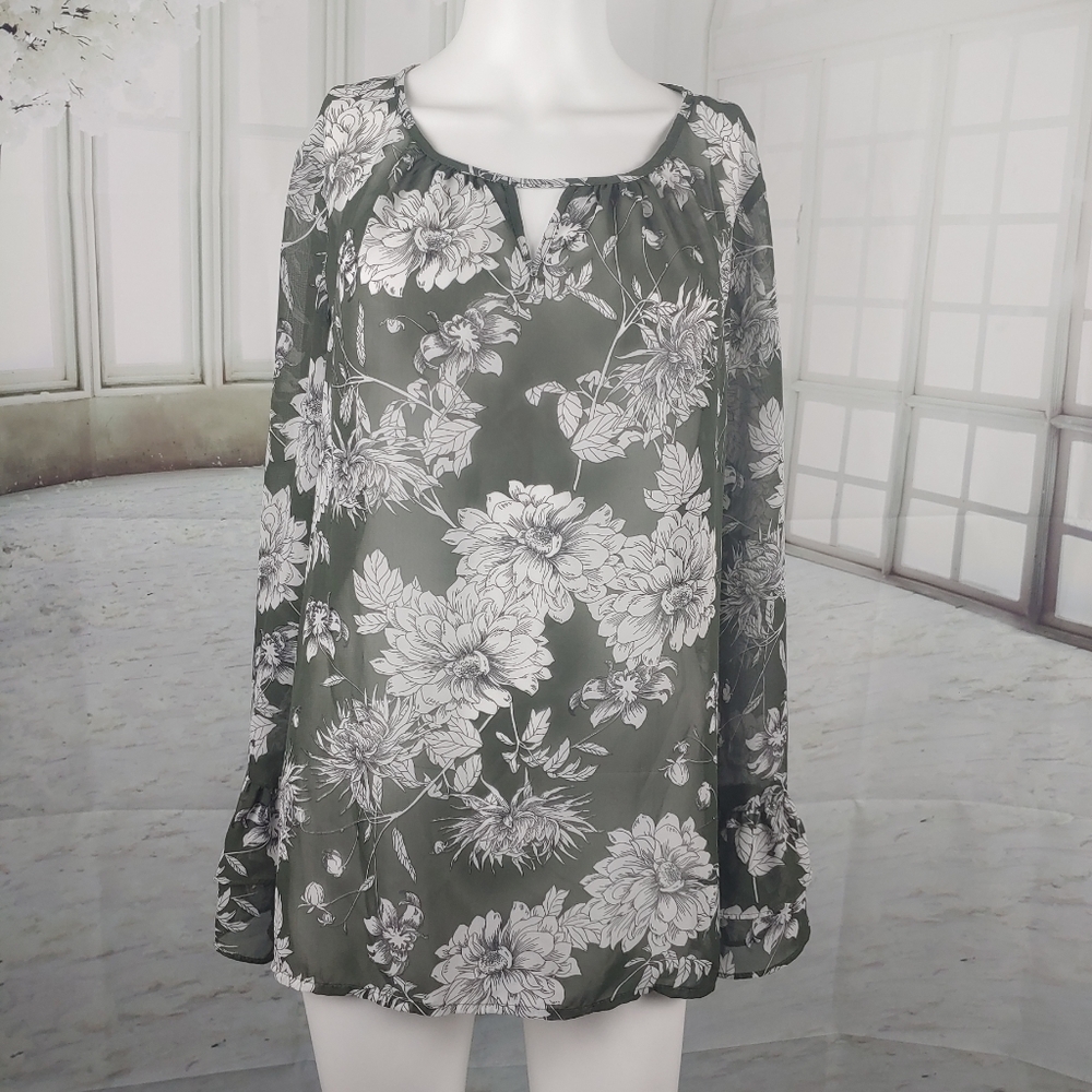 Apt.9 Sz L Green & White Floral Long Sleeve Blouse